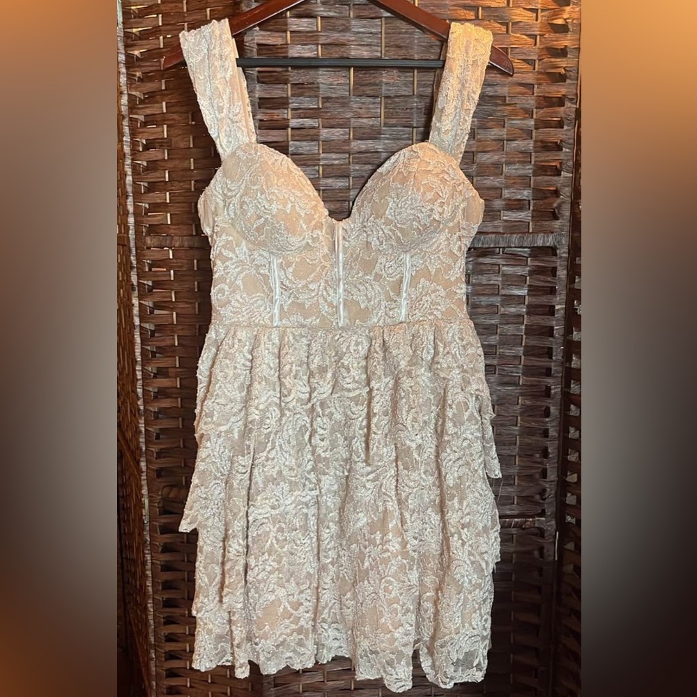 Honey and Rosie XL Soft Beige Dress, worn once. Super cute and classy